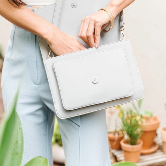 ♻️  Vegan Eco-friendly Pixie Mood Crossbody - Zoe - Picture 9 of 11